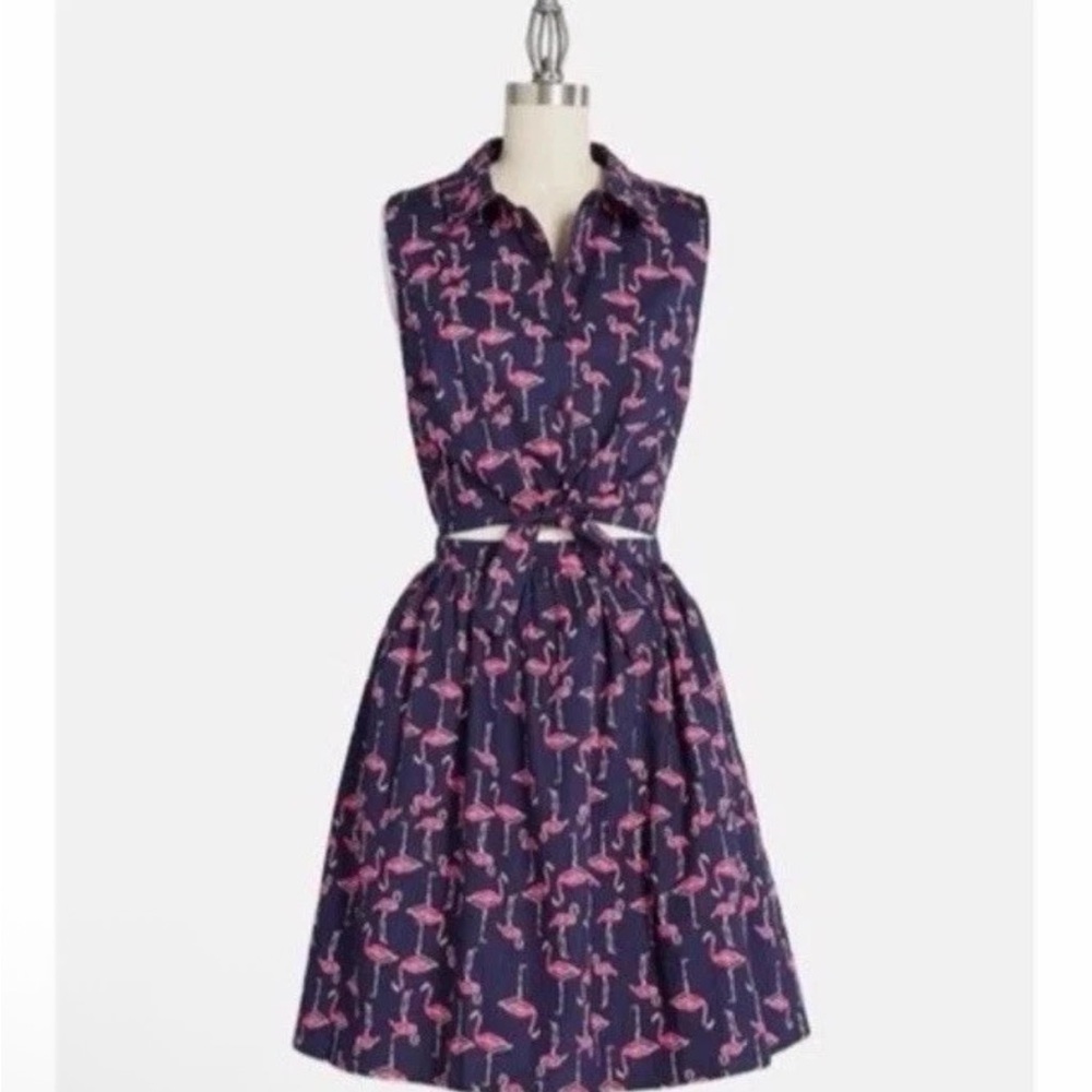 ModCloth Women's Flamingo Cut Out Front Dress Sz S Tie Pockets Novelty Retro